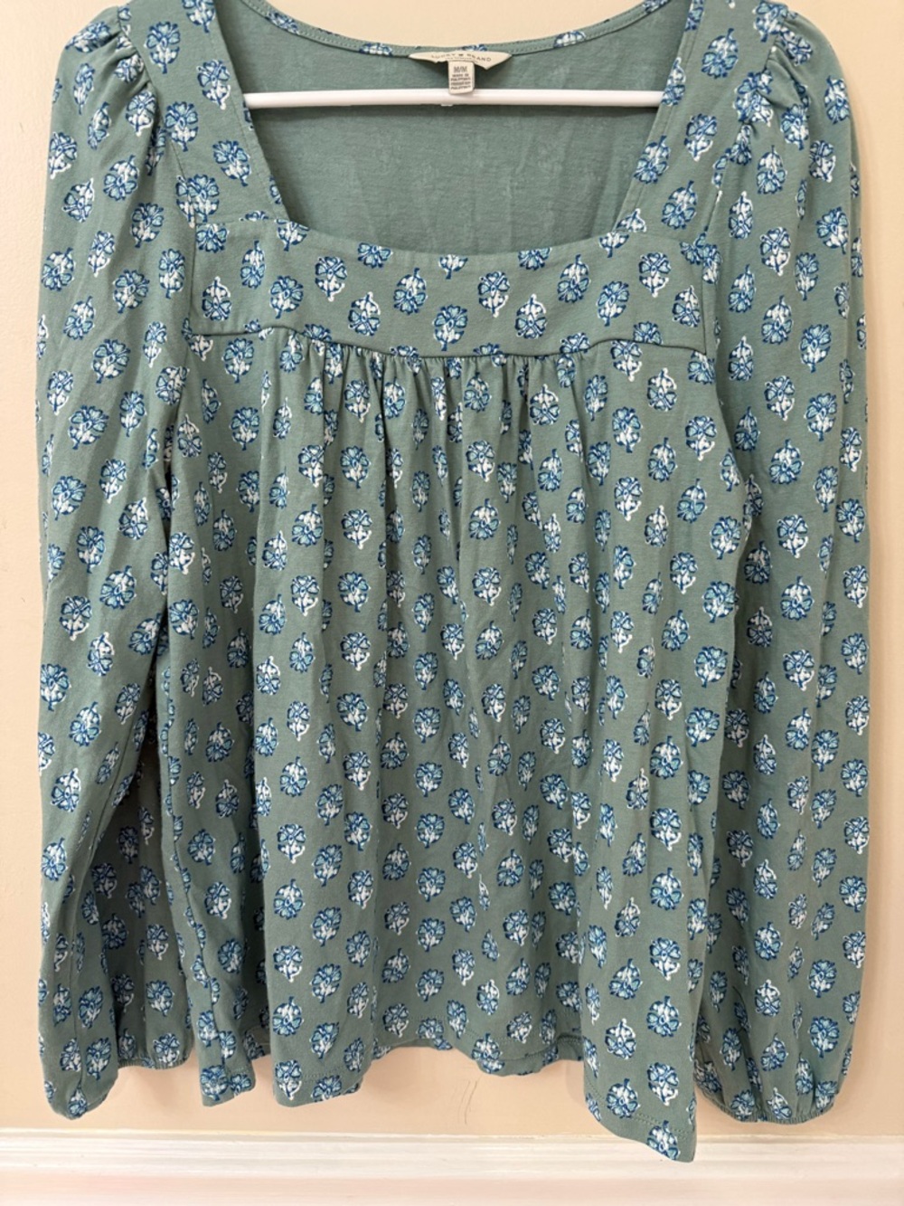 Lucky Brand green and blue floral long sleeve knit shirt size medium